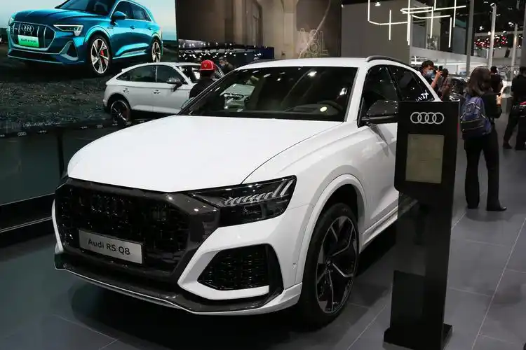 2020北京车展|实拍奥迪家族最速suv——rs q8