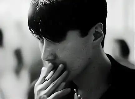 黎明,你还要瞒我们多久?