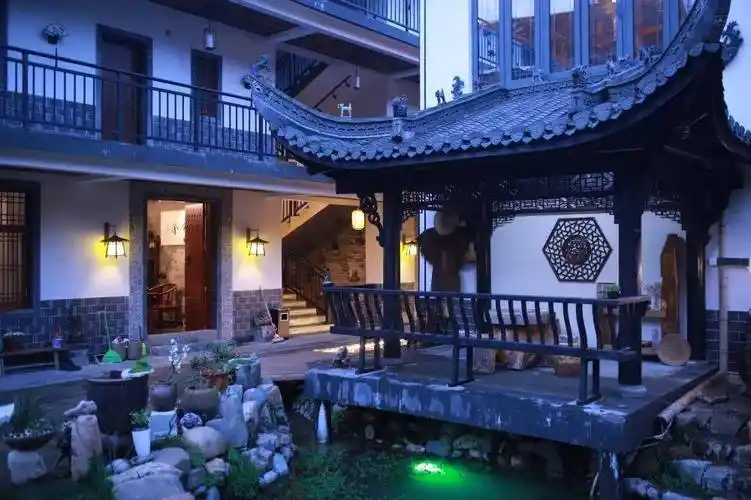 住着民宿游泾县月亮湾山郭瓦舍民宿