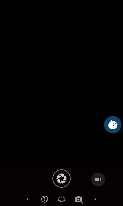 拍照按钮可以正常工作,按下,会有照片被拍出来,照片是前段时间拍的