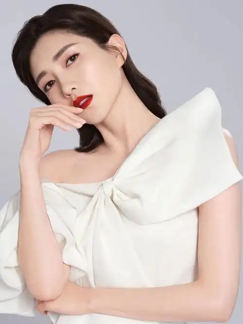 盘点2020上半年亮眼女演员下带着作品踏浪而来