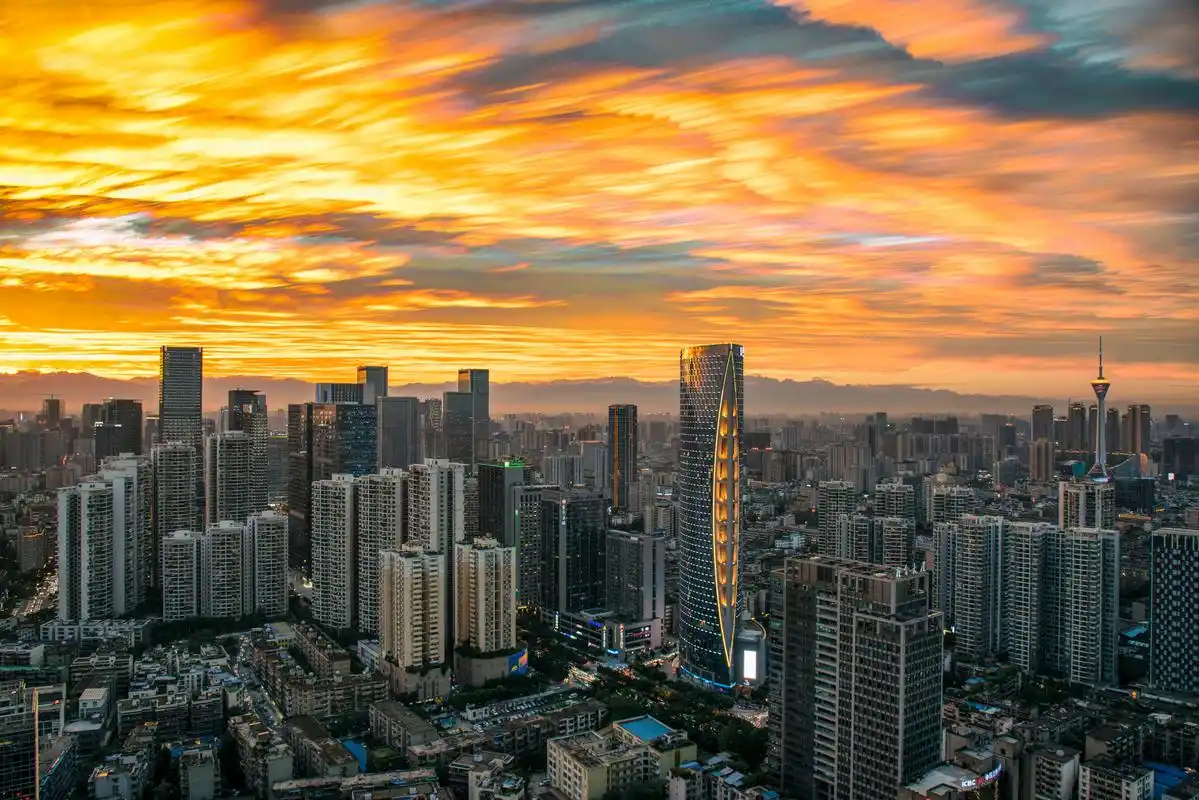这是今天飞康的最后一张,这一张估计是成都的绝版照片,不是说建筑拍不