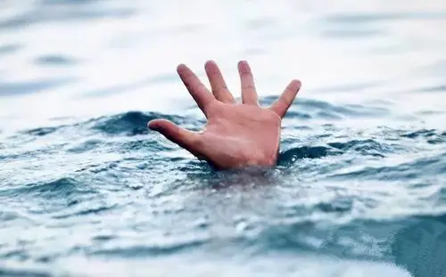 原创夏季溺水事件频发,青少年应该怎样预防溺水?真实经验分享