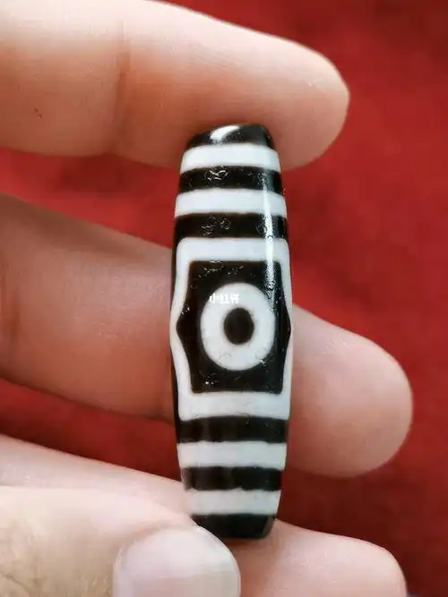 极致黑白纯手工台湾珠宝盖三眼天珠