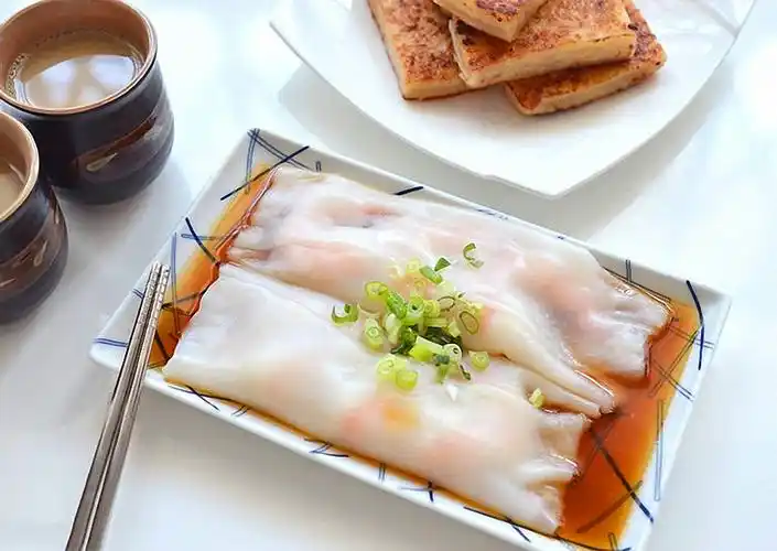 手把手教你如何自制鲜虾肠粉 不出门也能吃到q弹滑嫩经典港式美食