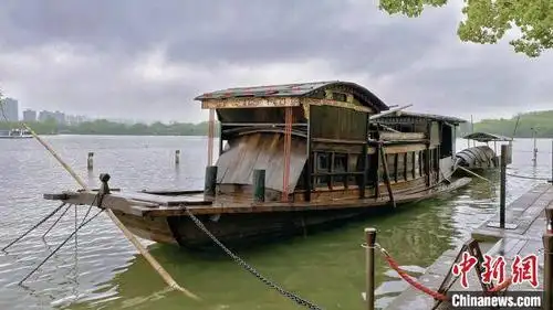 嘉兴南湖红船 钱晨菲 摄