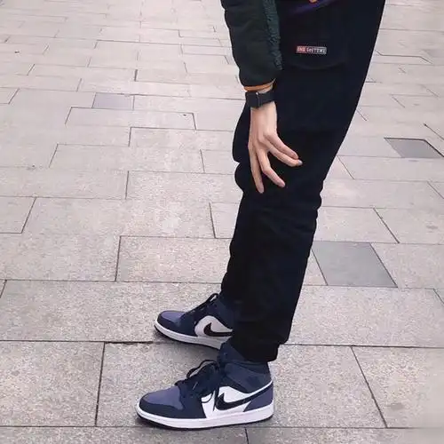 【限量预售】nike耐克 air jordan1 mid aj1乔1黑红黑绿脚趾芝加哥