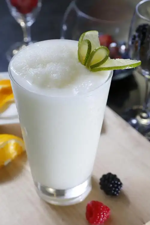 颜值爆表的"柠檬优格冰沙"做法,夏天解暑神器,吃一口全身凉爽