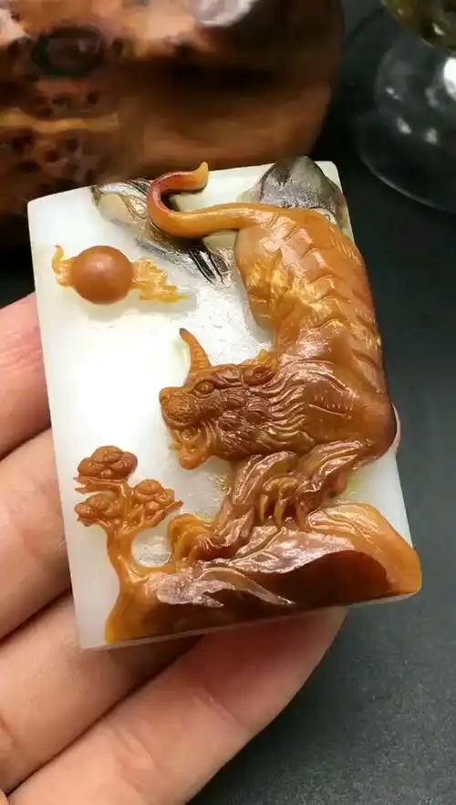 和田玉俄料下山虎牌子