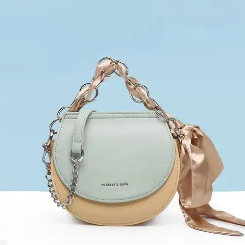 女包/男包女士包袋更新时间:2022年02月17日小ck马鞍包丝巾半圆包2020