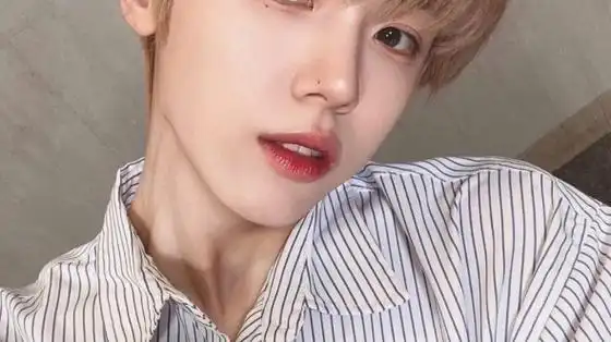 教科书级别的男爱豆自拍