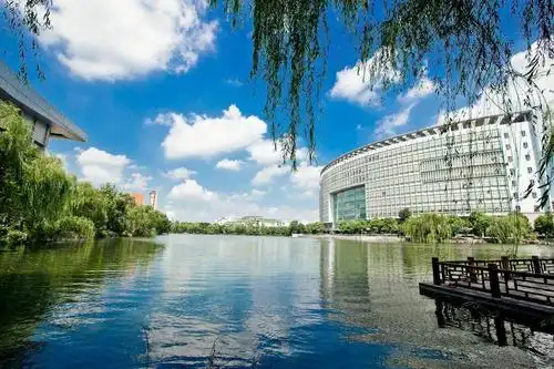 2020上好大学|江苏理工学院:普通类选测科目等级最低标准为bc