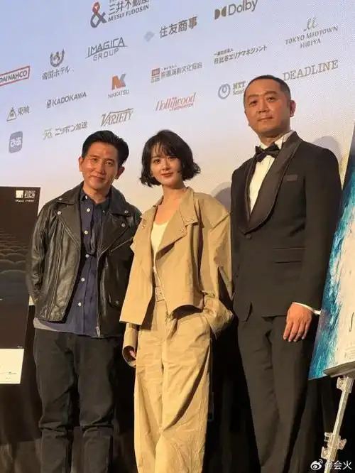 赵丽颖《乔妍的心事》东京电影节首映造型,老公姐!