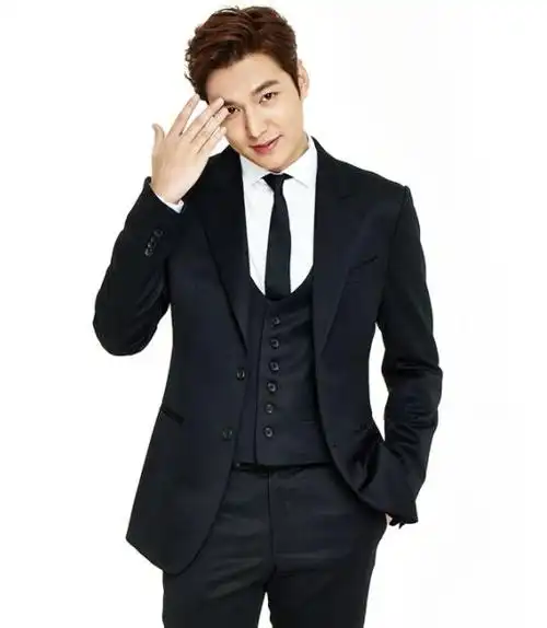 李敏镐的西装造型帅到哭,不愧是最受欢迎的"长腿欧巴"!