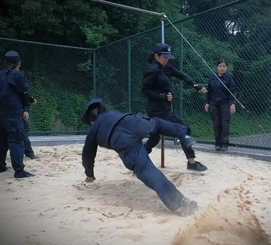 浙江法院司法警察"砺兵亮剑" 之《擒拿格斗术》
