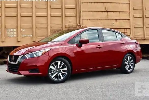 日产versa试驾,舒服但是慢,这辆小型轿车你会喜欢吗