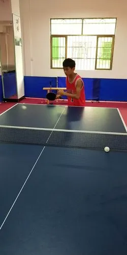 尊龙乒乓球培训中心之第18周日常训练剪影