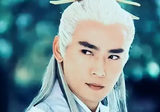 明星白发古装有多惊艳?焦恩俊经典,王鹤棣丑拒,刘学义一眼万年