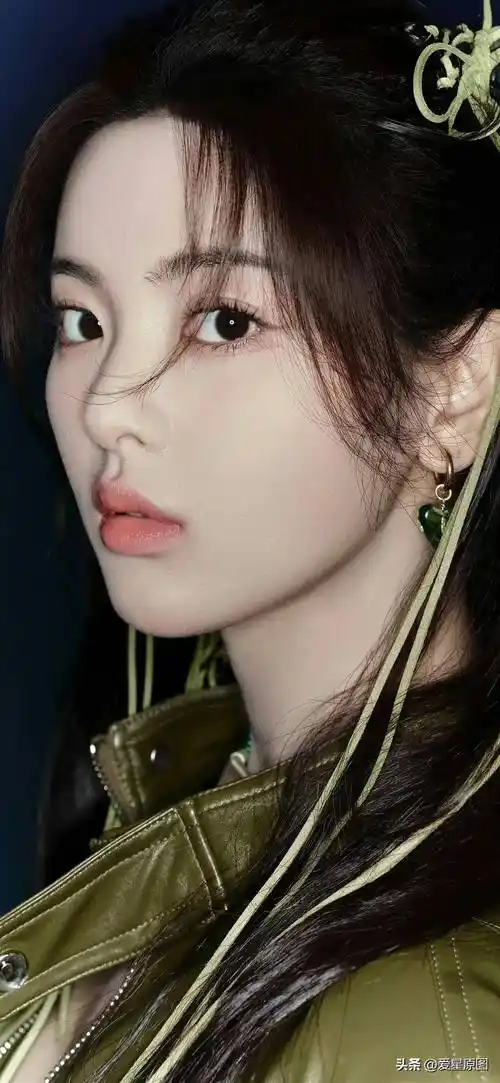 校花少女-杨超越全图写真合集_中国_代表作品_内地