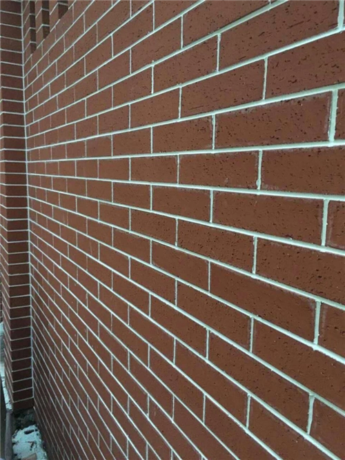 外墙劈开砖填缝实景图(白色填缝剂)