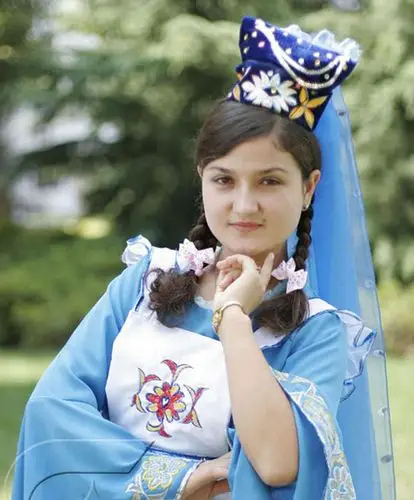 新疆塔塔尔人 - 新疆小妖精