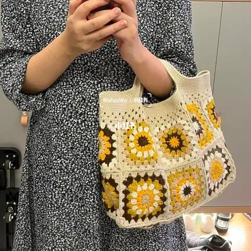 钩针实在太有乐趣了但是钩包包真的太累了钩了好久可是很有成就感b站