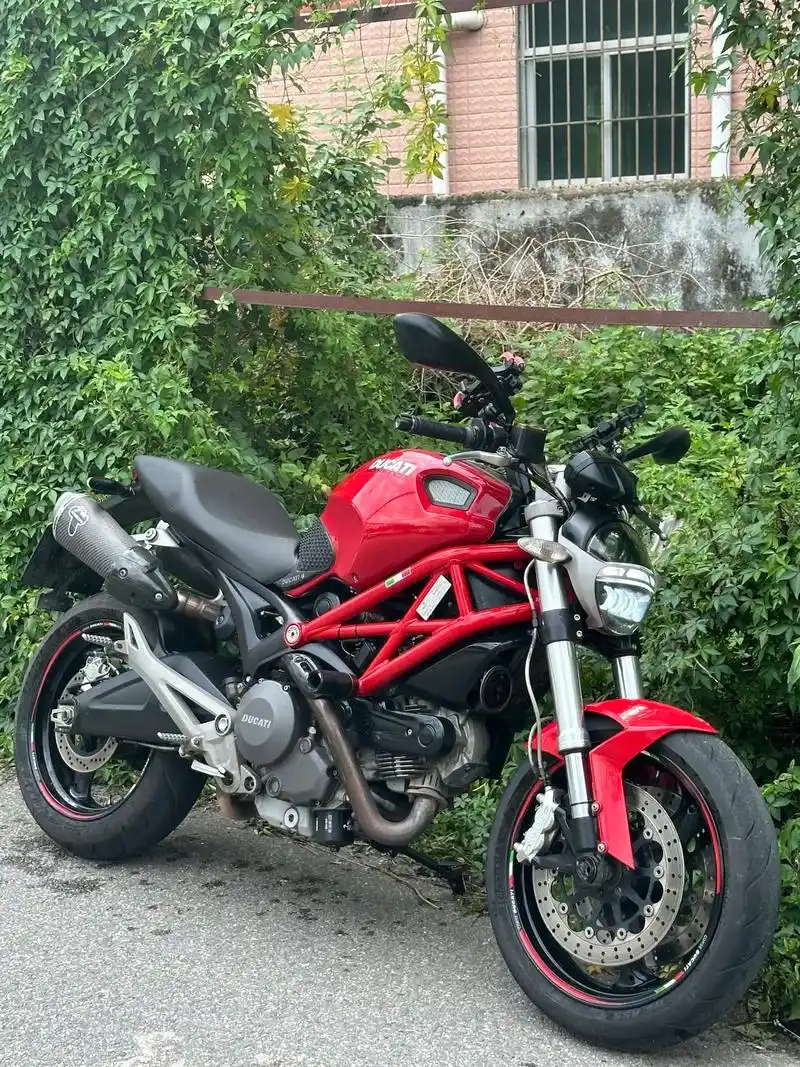 杜卡迪795 加装手机支架全段双出特米排气 全车干爽不漏油