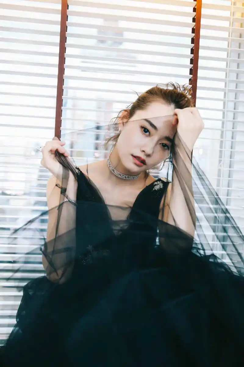 柴碧云性感亮相南方盛典获殊荣不忘初心砥砺前行