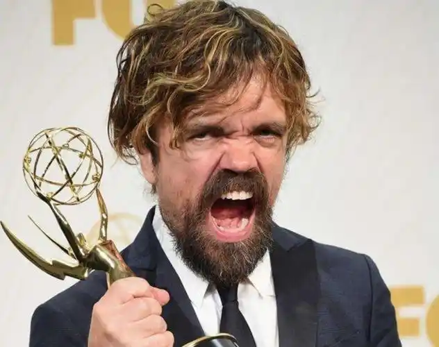 其中「小恶魔」的扮演者peter dinklage成为大赢家,第二次获得最佳男