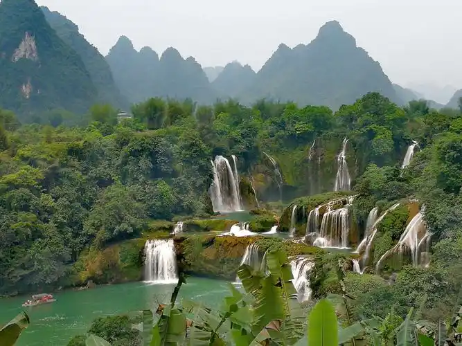 德天大瀑布(广西行之四)