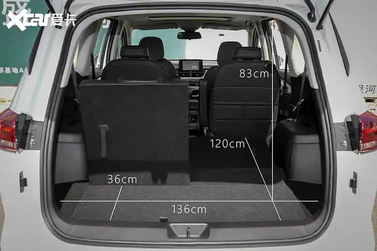 爱卡实拍宝骏360 cvt版 载人拉货两不误:宝骏360 cvt版丨空间/动力