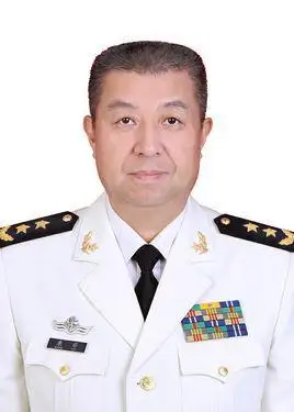 之后还曾任某导弹驱逐舰政委,海军东海舰队驱逐舰第三支队
