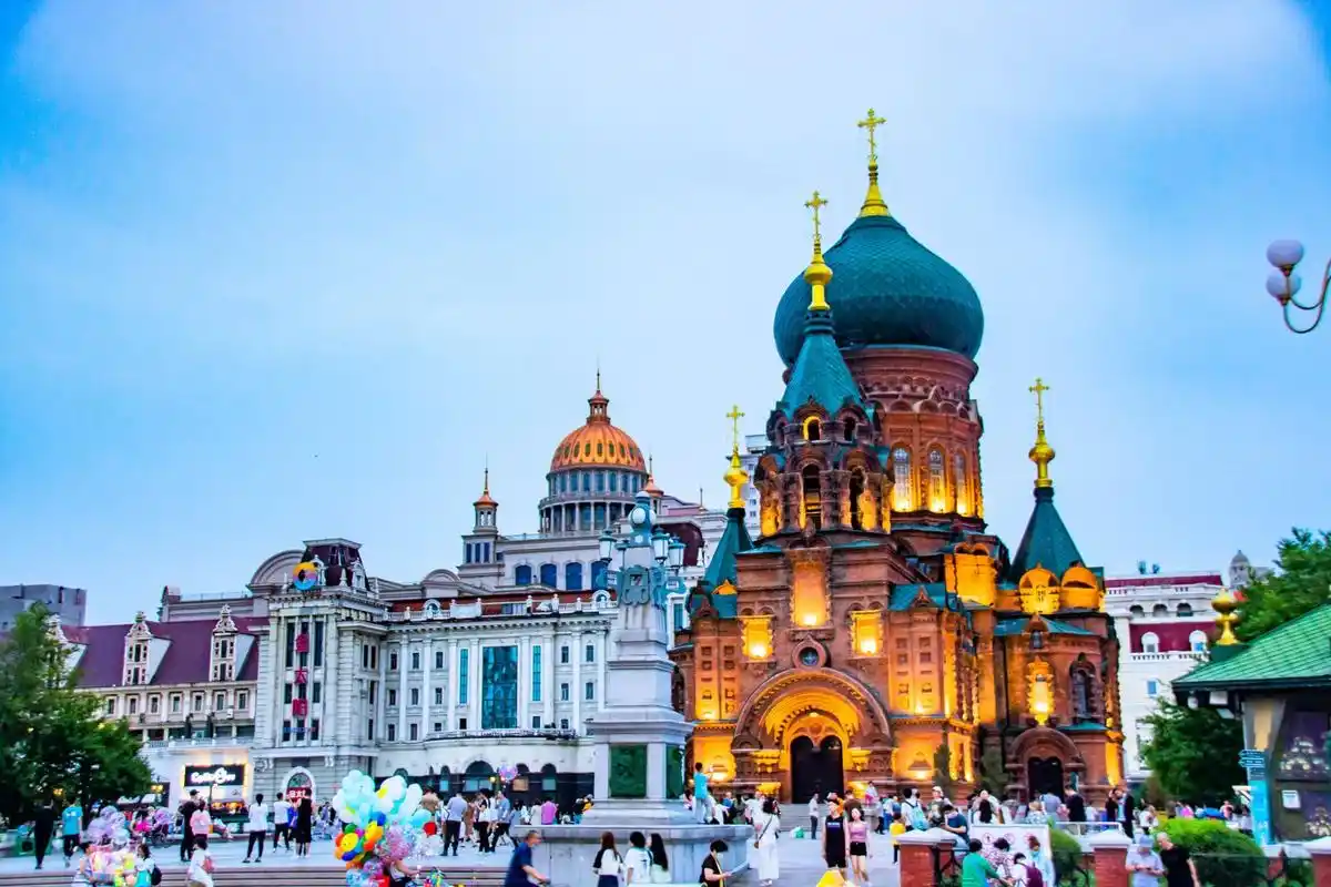 哈尔滨圣·索菲亚大教堂,充满异域风情,是国内教堂的天花板