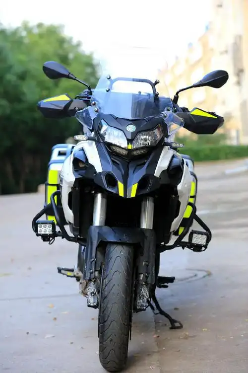 16贝纳利金鹏trk502顶配带abs