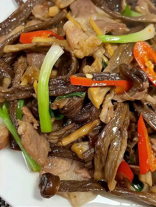 鹿茸菇炒猪肉.简单又易学的一道家常菜-度小视