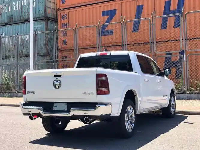 20款道奇公羊皮卡庆八月津港抄卖30余万_凤凰网汽车_凤凰网