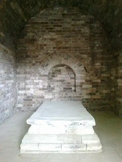 p>福清公主墓发掘于 a target="_blank" href="/item/南京市/2207627