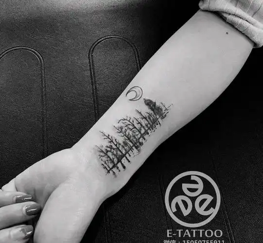 意境树林纹身图片
