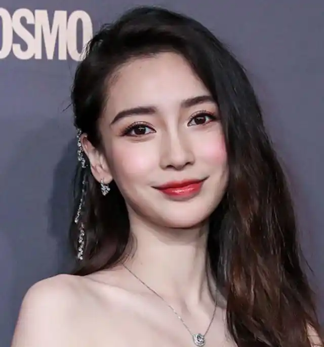 cosmo时尚盛典女明星高清图baby惊现鱼尾纹泫雅脱离韩式滤镜