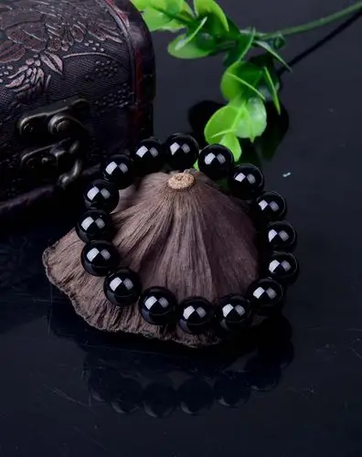 极品黑玛瑙手串附证书