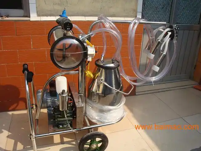 奶牛挤奶机奶牛挤奶器