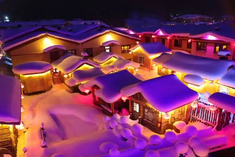 情侣去东北雪乡游玩五天多少钱,二个人东北雪乡5日旅游攻略_阿新_前往