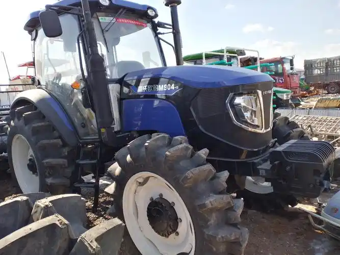 富锦万邦农机公司定于3月9日隆重举行雷沃40马力到240马力拖拉机,各种