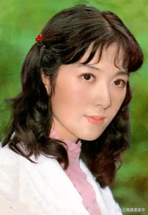80年代父辈迷恋的挂历女神原汁原味天然美竟找不出一个重样的