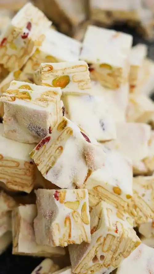 女子买5块雪花酥要681元,当时已退款,市监局:涉事门店已暂停营业