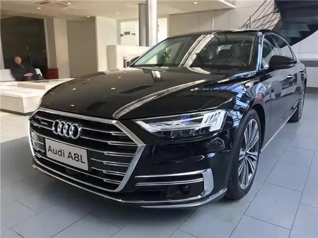 奥迪a8lw12黑棕现货优惠巨大等您来来战