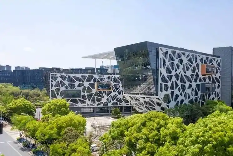 金恪建筑:亚马逊的"大便楼"开启了办公丑楼新时代!__财经头条