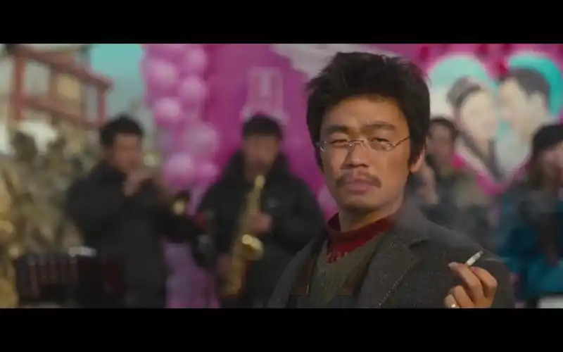 无界电影王宝强的演技巅峰之作哈喽树先生在这个时代生而贫穷有资格