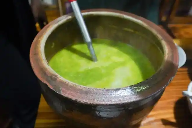 1碗12元一天卖300多碗广东揭阳揭西县的擂茶太好喝了