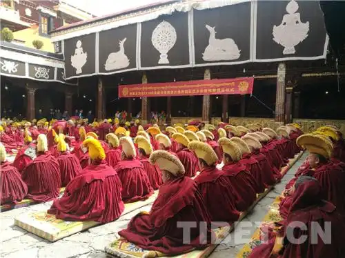 西藏9名高僧获藏传佛教格鲁派最高学位最年轻的仅34岁